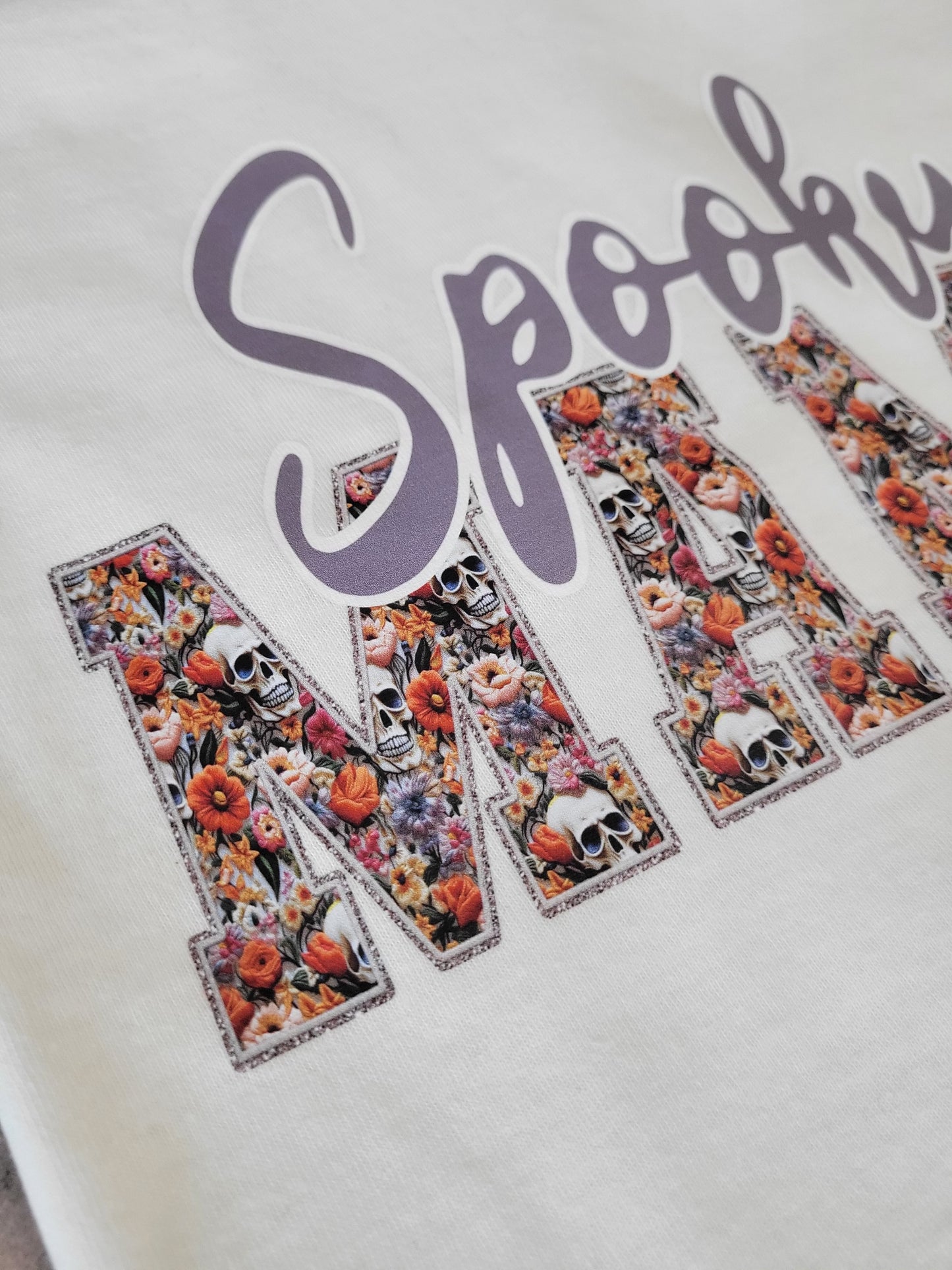 Spooky mama tee