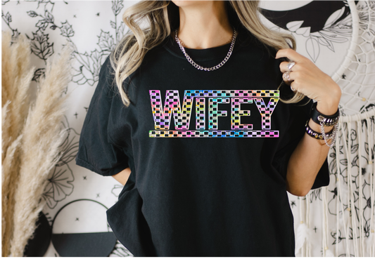 Retro wifey tee